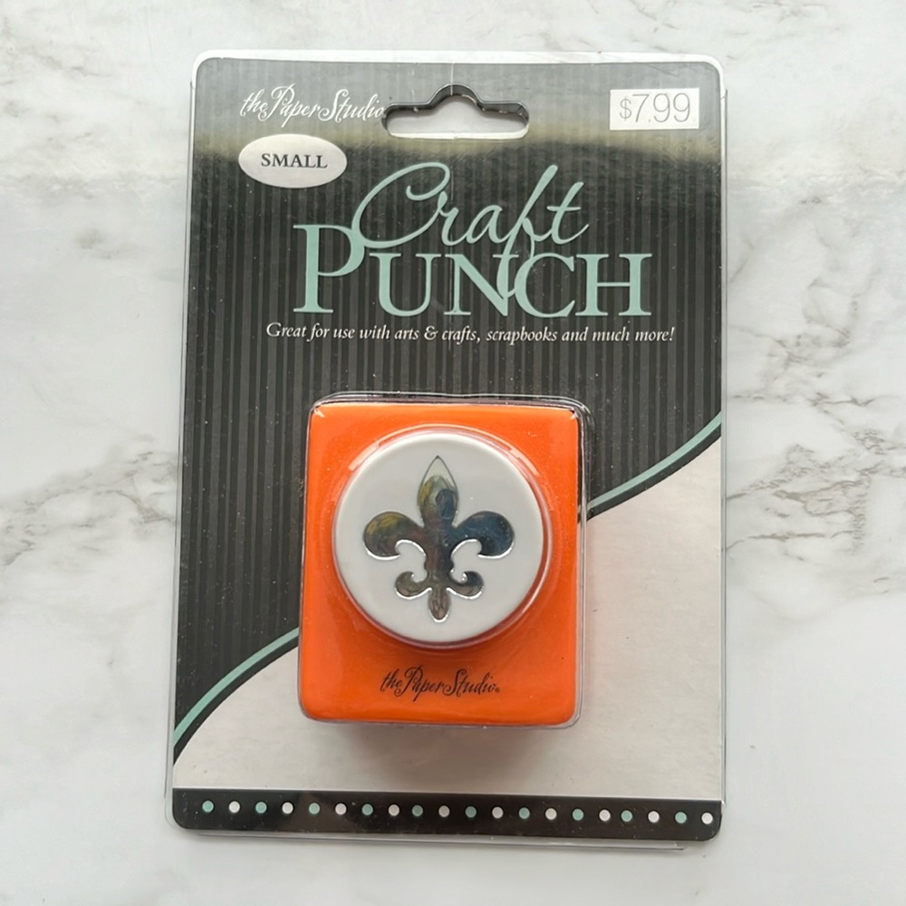 NIB Paper Studio Small Craft Punch Fleur de Lis